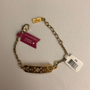 2/$15!! Foxy Originals Gold Coloured bracket NWT